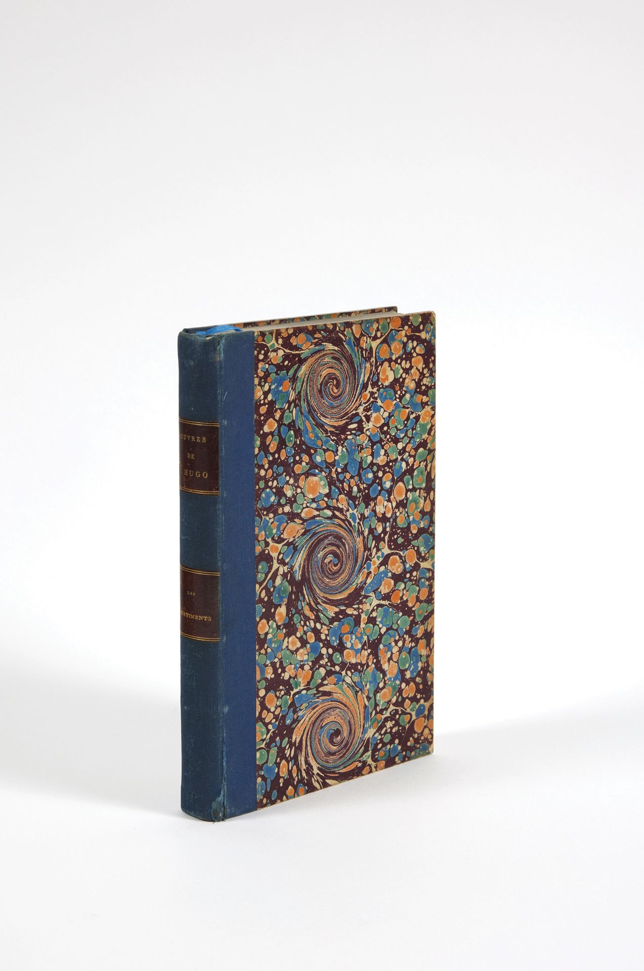 HUGO, victor. Les Châtiments.巴黎，Hetzel et Cie[1870]；12开本，半蓝色珍珠岩，酒红色摩洛哥。

勃艮第摩洛哥语&hellip;