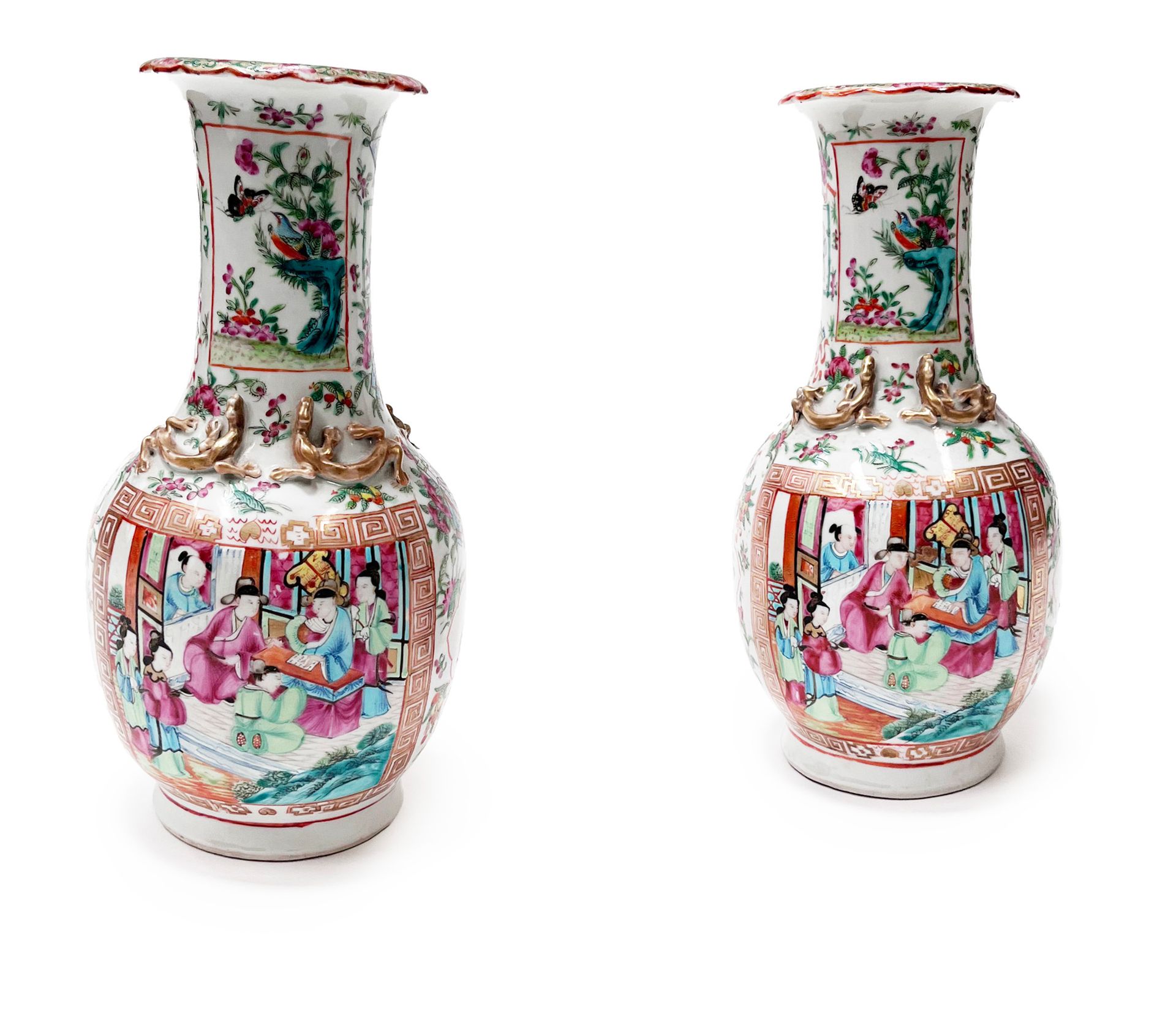 Null CANTÓN Pareja de jarrones de porcelana policromada con decoración de figura&hellip;