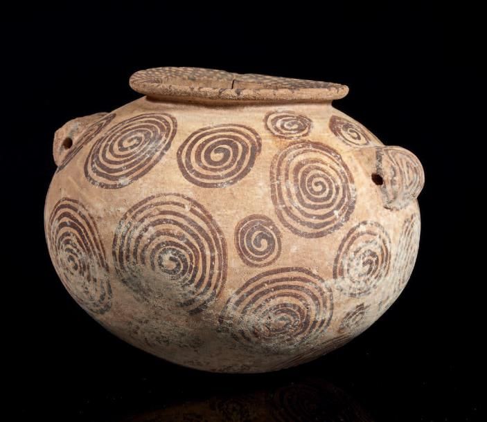 Null VASE À DÉCOR SPIRALÉ.
Égypte, Nagada II.
Vase sphérique à lèvre plate, muni&hellip;