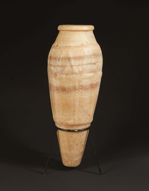 Null ?JARRE À MOTIF CORDÉ.
Égypte, Époque Thinite - IIIe dynastie.
Grand vase fu&hellip;