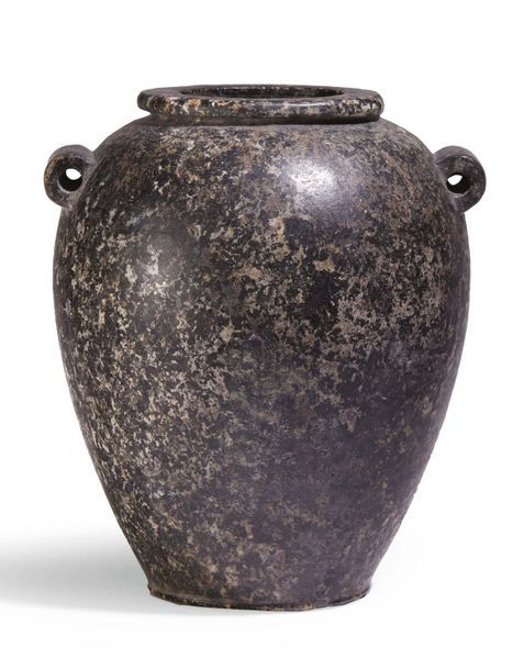 Null ?VASE TONNELET.
Égypte, Nagada II.
Vase oblong à lèvre annulaire muni de de&hellip;