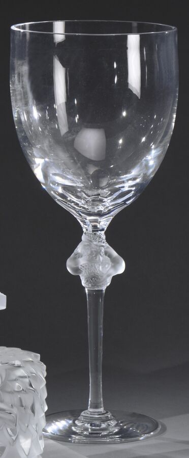 Null CRISTAL LALIQUE 

Vase " Roxane ". Épreuve en cristal blanc moulé pressé sa&hellip;