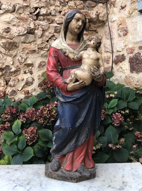 Null Gran Virgen con el Niño con manzana, roble tallado y repolicromado (?). 

S&hellip;