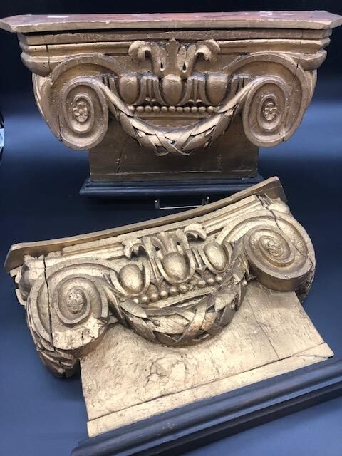 Null A pair of carved wood ionic capitals. 

18th century. 

30 x 49 cm. 

Resto&hellip;