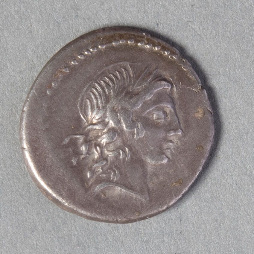Null 罗马共和国 

MARCIA：DENIER于公元前82年铸造，3gr38 B 24,CR363/1d,SRC 281 TTB+重量轻。
