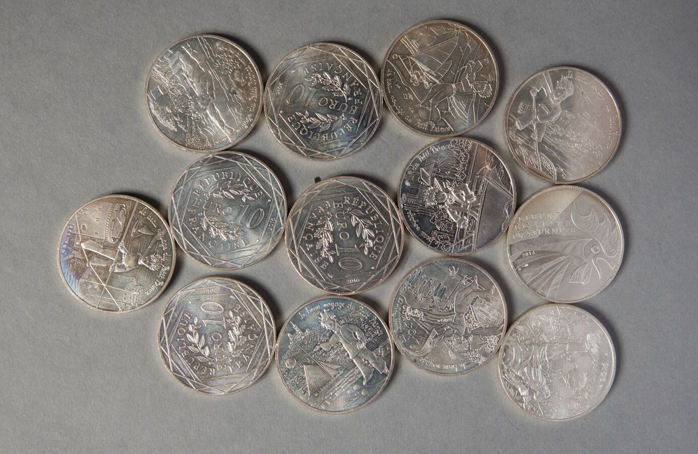 Null 纪念币批 

13件10欧元的《小王子》系列 

(17克的硬币) 

SUP+