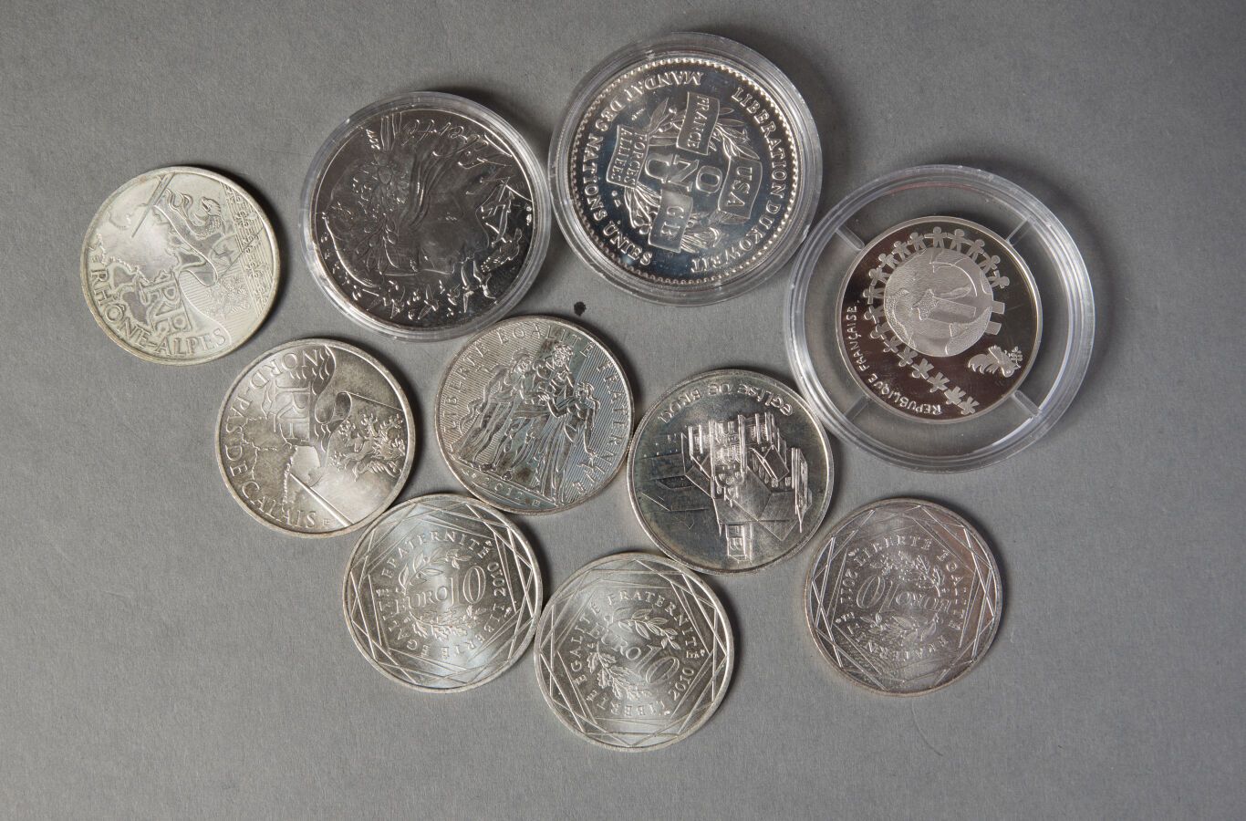 Null 纪念币批 

6枚10欧元的硬币（2010-2012年10克），一枚2017年的20欧元18克，2002年的1/4欧元，Bourg en Bresse&hellip;