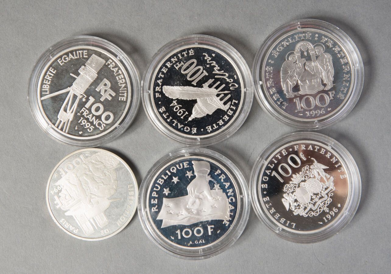 Null 一批纪念币 

100F大型模块1991年，1994年（2），1995年，1996年（2）。笛卡尔、伏尔泰、卢米埃尔、塞维涅、克洛维 6枚银币 

S&hellip;