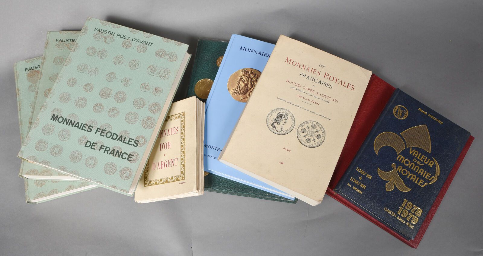 Null LOT de 9 ouvrages numismatiques dont les 3 volumes du POEY D' AVANT relies &hellip;