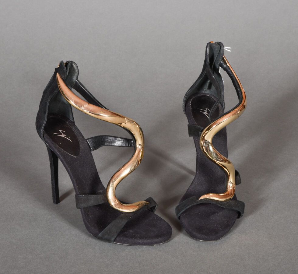 Null GIUSEPPE ZANOTTI.Pair of black suede barefoot slingbacks with gold snake-li&hellip;