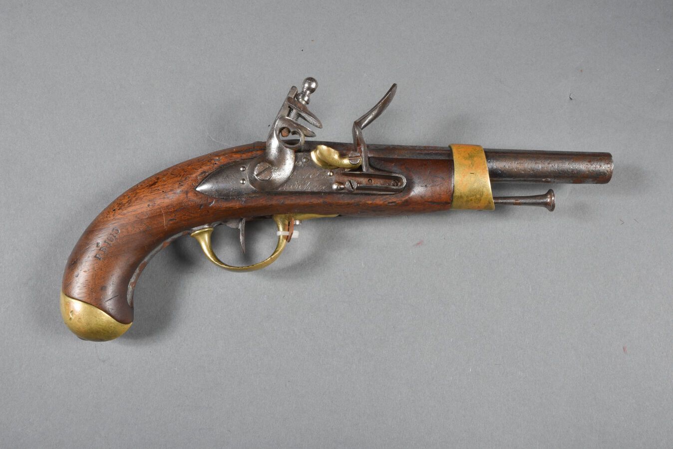 Null AN 13手枪，锁 "MANUF.IMP.DE ST ETIENNE "印有字母 "C"，枪管（长20厘米）"B.1813"，后膛 "M.AN 13"&hellip;