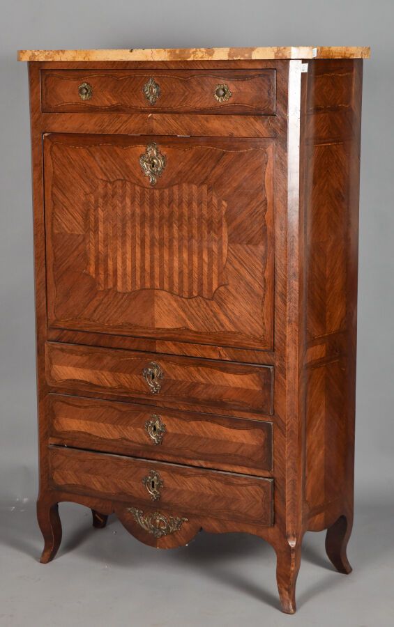 Null Straight secretary in the Louis XV style, in rosewood marquetry, drawing pa&hellip;