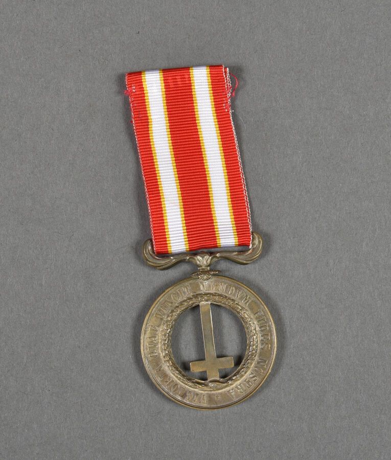 Null France. Vatican. Médaille de CASTELFILARDO 1860, bélière mobile, 36,5mm, ép&hellip;