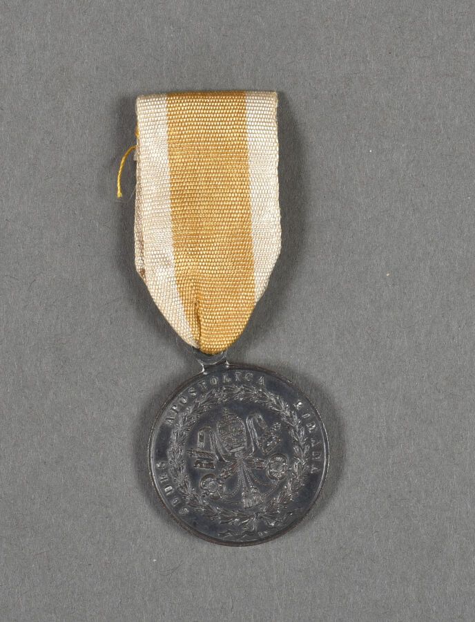 Null 法国。梵蒂冈。1849年罗马教廷的奖章，带有奶酪布带。