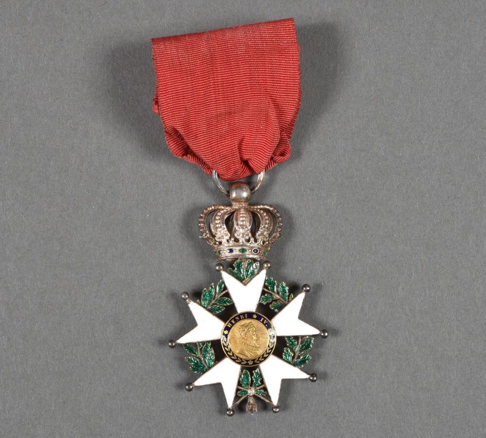 Null Ordre de la Légion d'Honneur. Chevalier variante à couronne sans croix, écl&hellip;