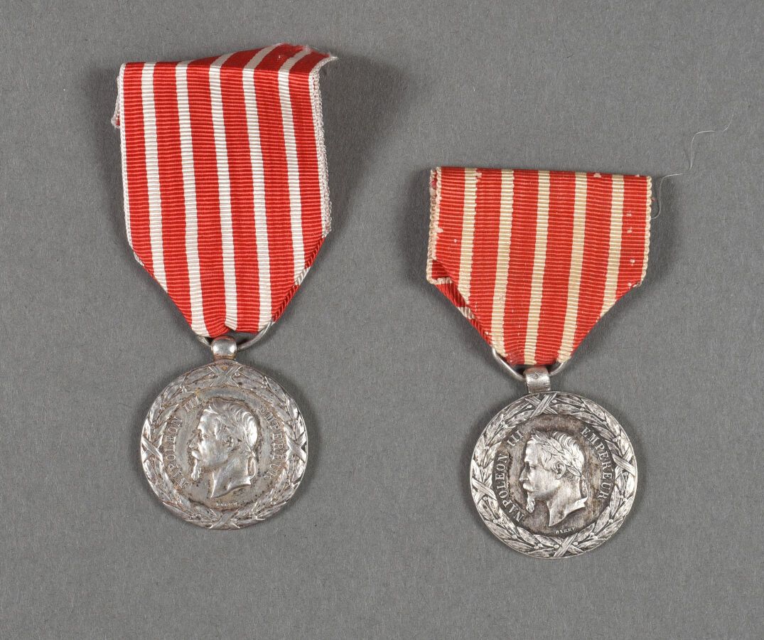 Null 法国。1859年意大利奖章，署名巴雷，其中一枚是无单位颁发的，一套2枚。