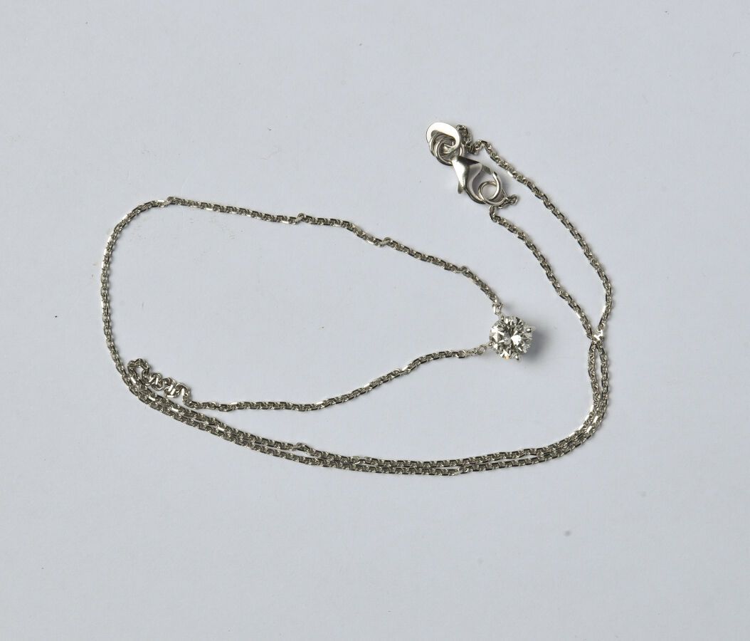 Null Halskette aus 18 Karat Weißgold (750/oo) mit einem Diamanten im Brillantsch&hellip;