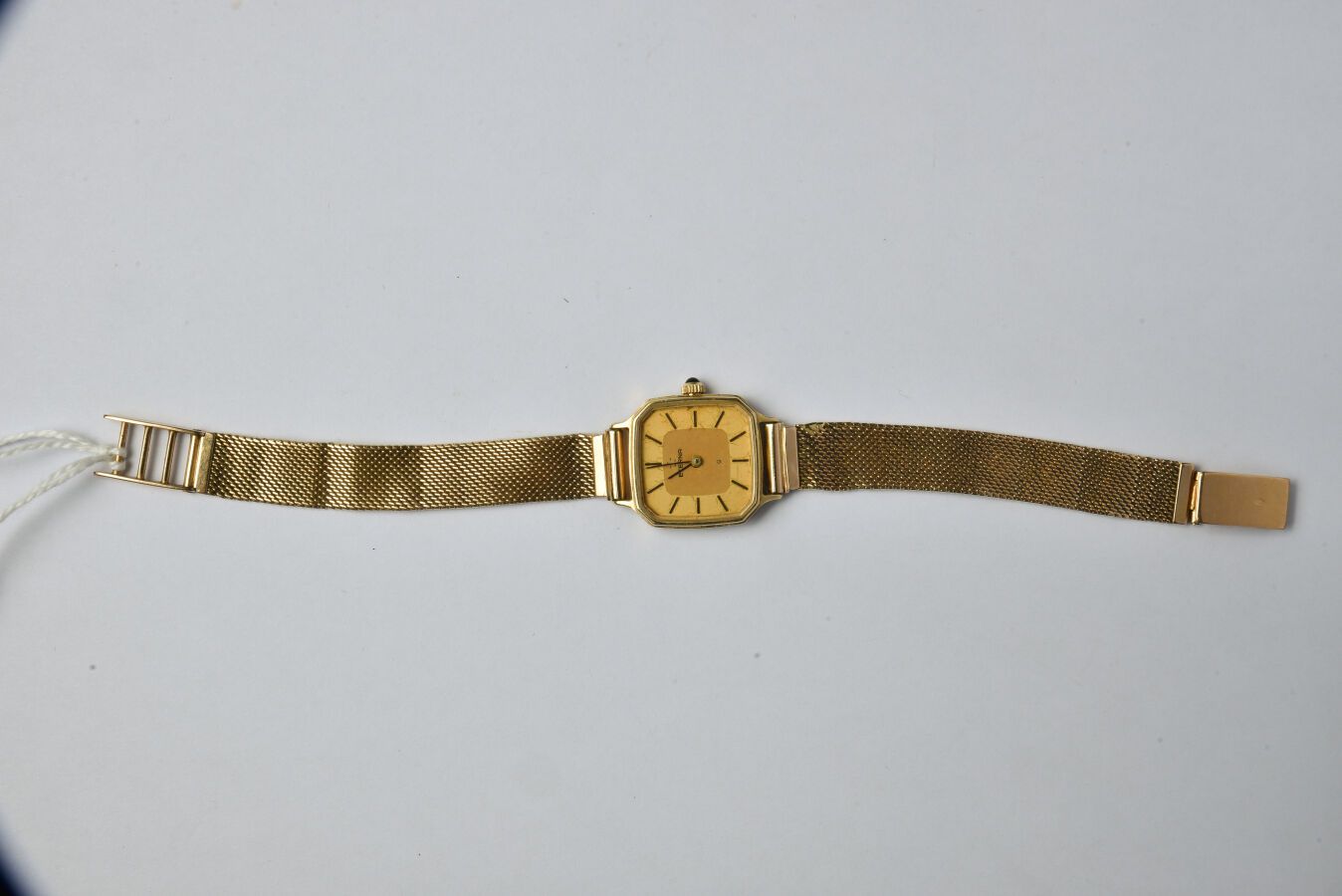 Null ETERNA: Uhr aus 18 K Gelbgold (750/oo), quadratisches, goldfarbenes Zifferb&hellip;