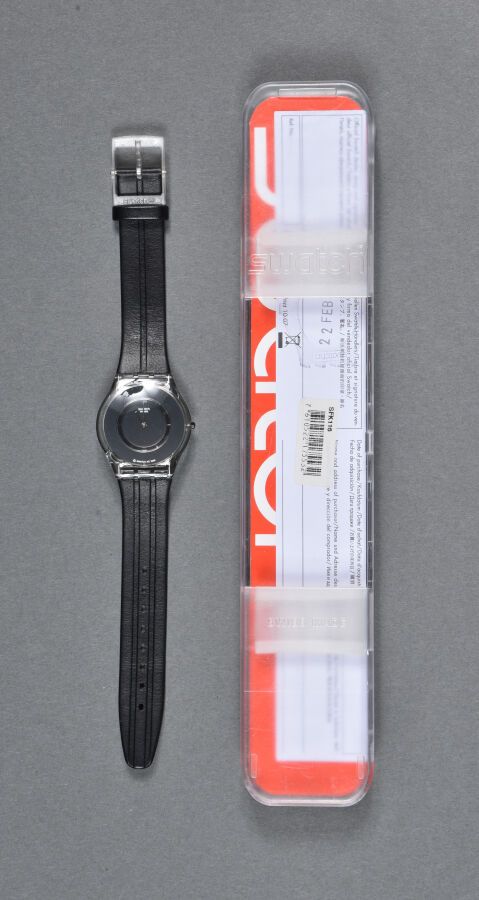 Null Montre Swatch réf SFK116, modèle « pure black », édition limitée, circa 200&hellip;
