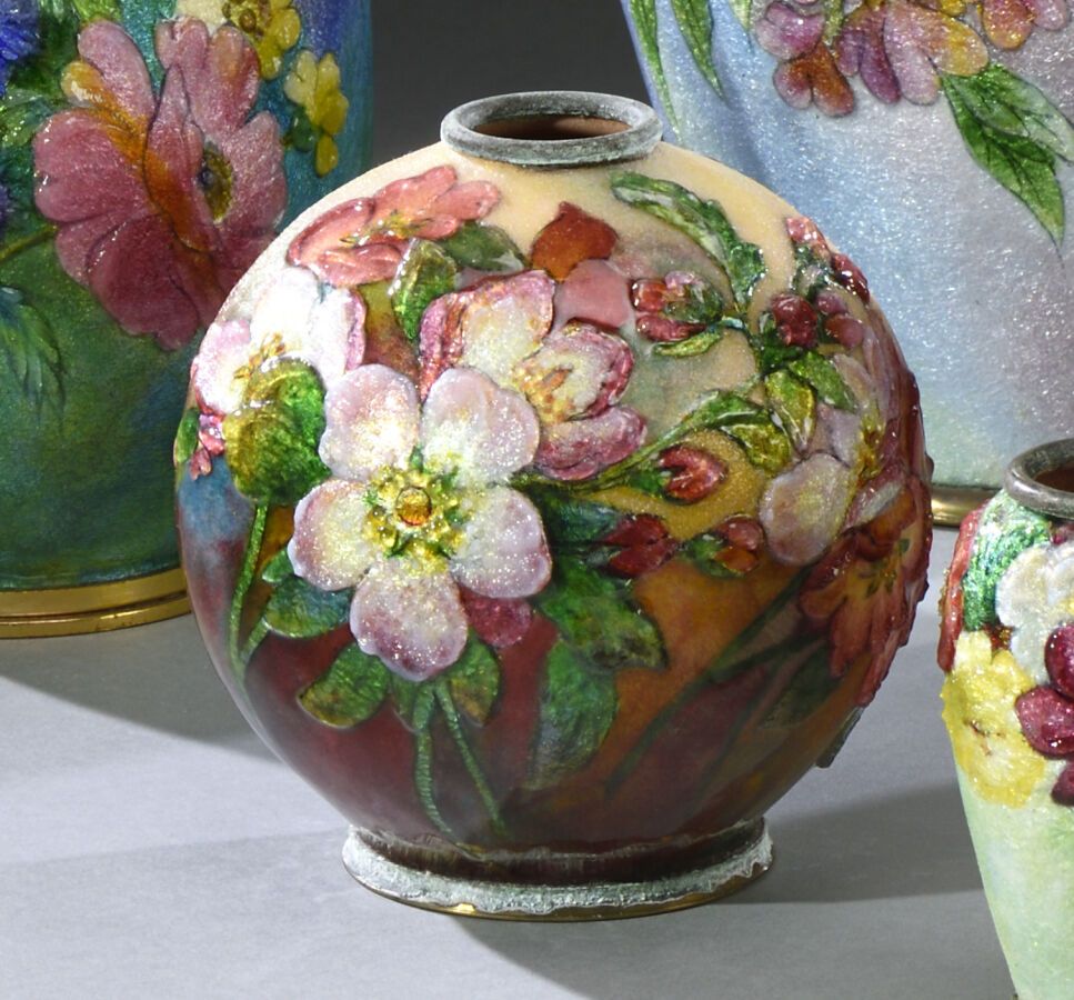 Null Camille FAURE (1874 - 1956)
Vase de forme " 1931 " à corps sphérique en cui&hellip;