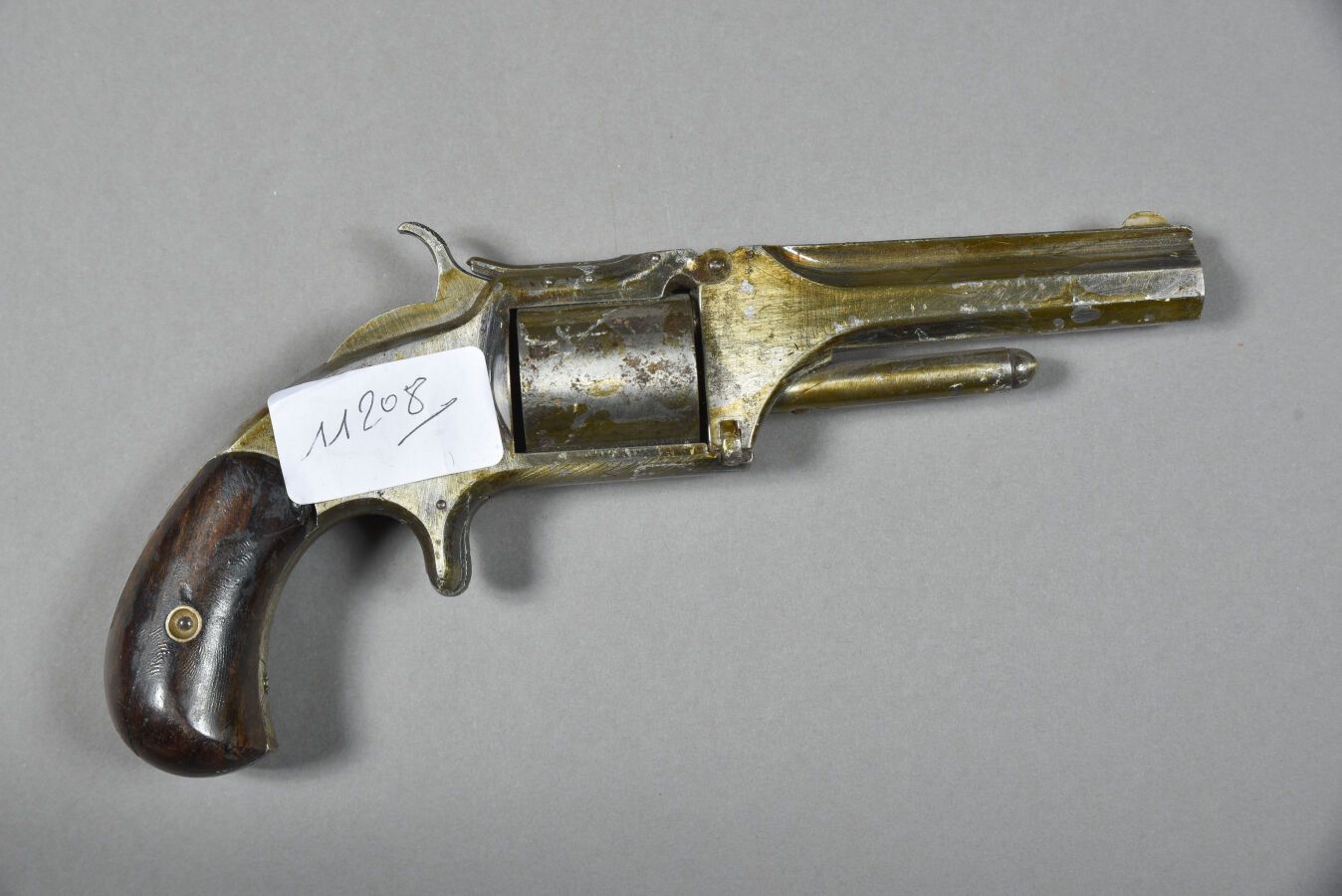 Null USA. Revolver SMITH & WESSON. 1855.1859.1865, completamente verniciato quin&hellip;