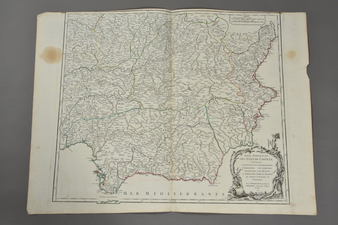 Null 罗伯特-德-沃贡迪 
(法国，18世纪)
卡斯蒂利亚州的地图。1751.
双开本。 
页边有粗大的污渍。