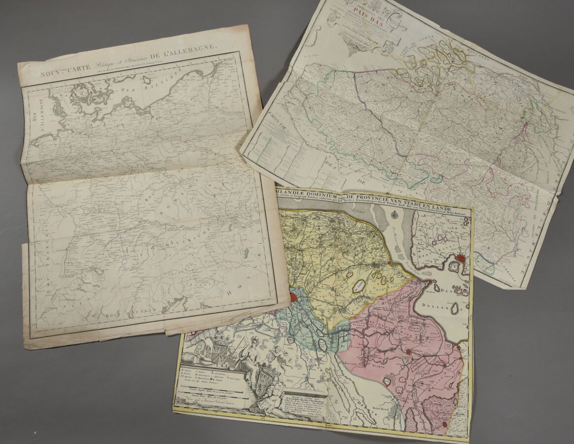 Null 尼克拉斯-维舍尔和申克
(荷兰，18世纪)
荷兰和比利时部分地区的地图。 
双开本。 
框架内有不规则切割的圆角。 

附有荷兰各省的地图和德国的政治&hellip;