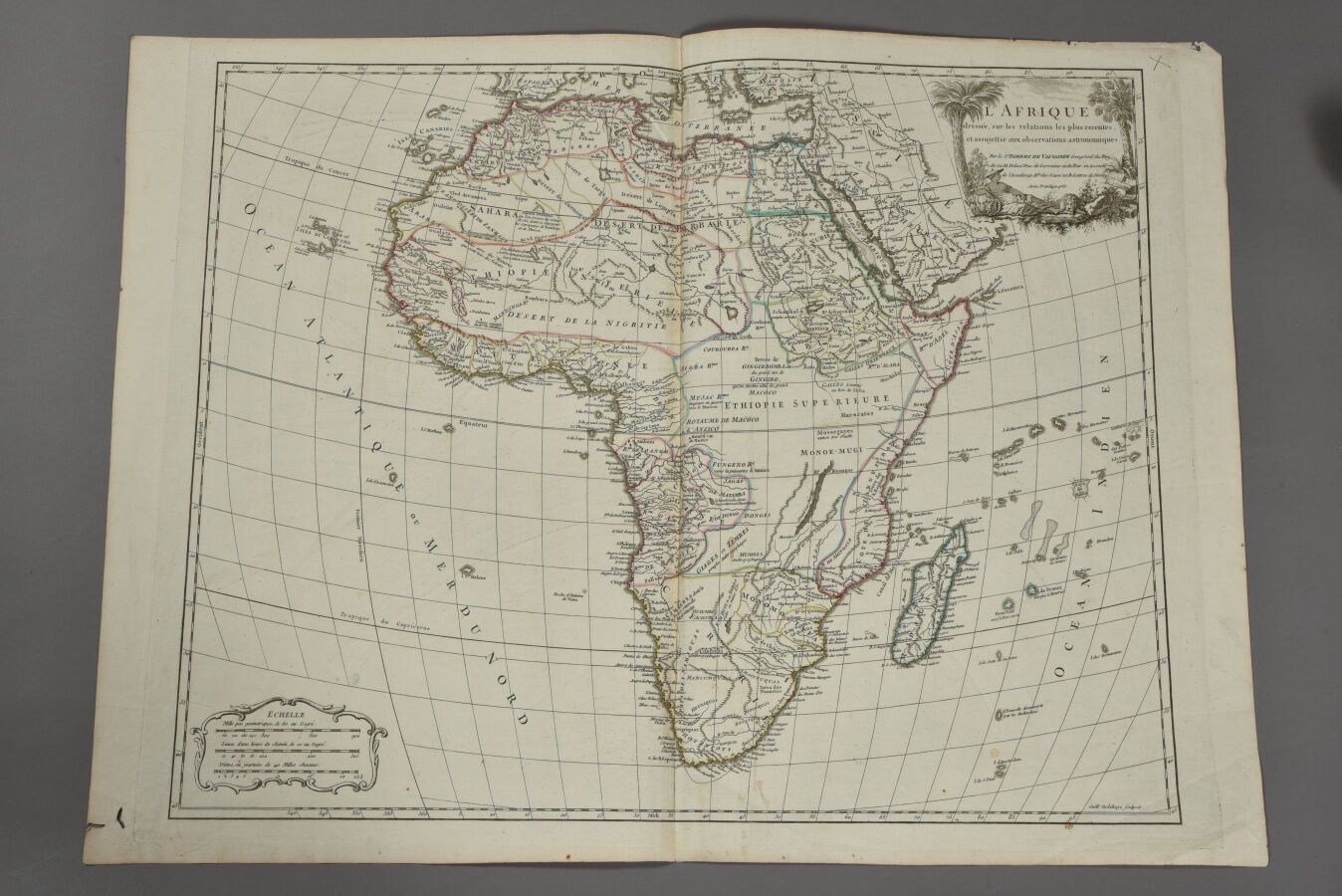 Null 罗伯特-德-沃贡迪
(法国, 18世纪)
非洲地图，根据最新的关系绘制，并以天文观测为准。1756.
双开页。 
纸张：高50.5厘米 - 宽67厘米