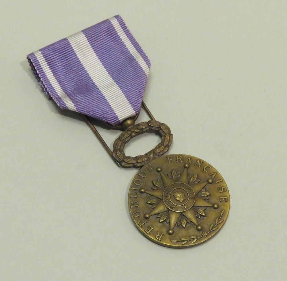 Null Médaille en bronze doré "Ligue française d'entre'aide social et philanthrop&hellip;