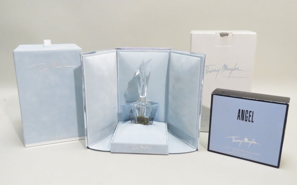 Null THIERRY MUGLER « Angel » Etoile Glamour collection couture

Flacon édition &hellip;