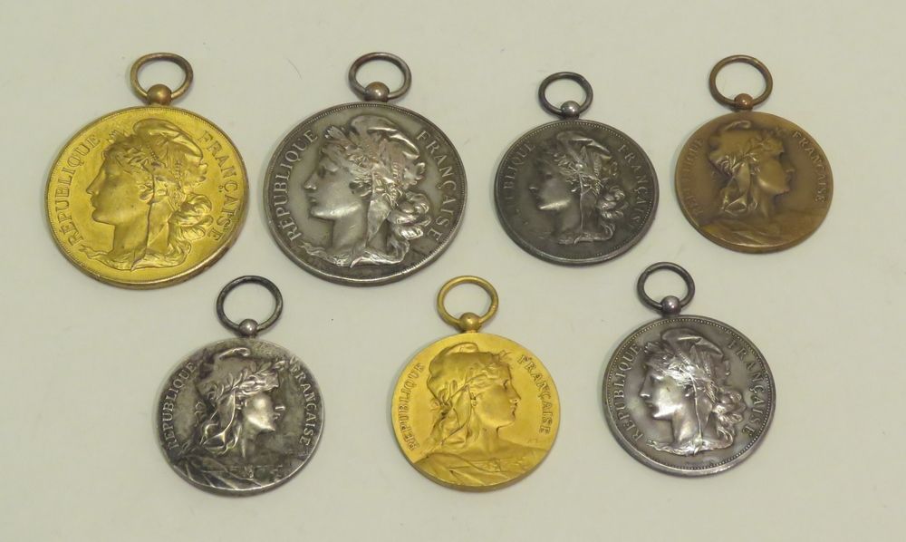 Null Lot of seven medals "R.F." in bronze/metal. Diam: 5,5 cm (the biggest one).