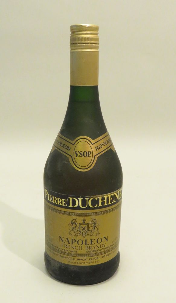 Null French Brandy, Napoléon, Pierre Duchêne, V.S.O.P.. 1 Flacon de 75 cl.