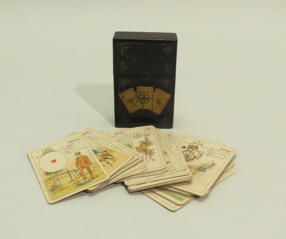 Null 很好的一套三十五张卡片（石版画），盒子是煮熟的纸板。1880年左右。高度：10.5厘米 宽度：6.5厘米。
