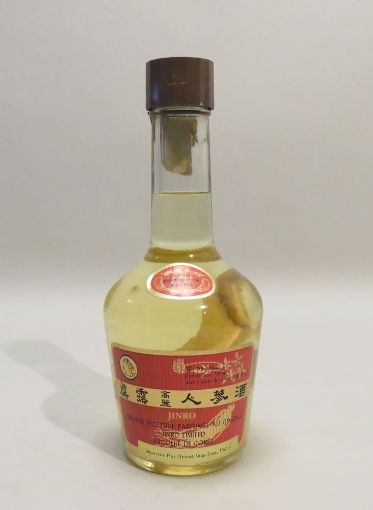 Null Ginseng Scented Digestive Liqueur, Inro Limited, Korea. 1 Flasche.