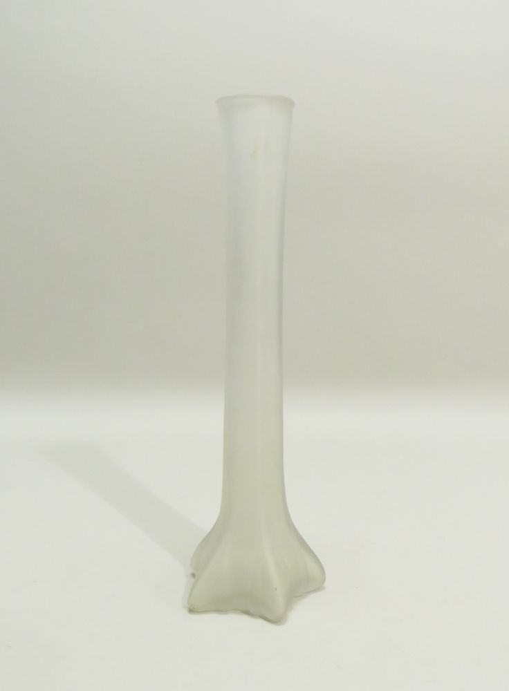Null Vase soliflore à long col, en pâte de verre. 30 x 9 cm.