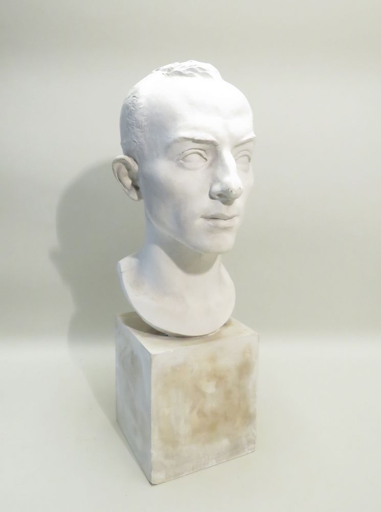 Null Paul MANAUT (XIX-Xxèmes). Buste d'homme, 1938. Epreuve en plâtre, signée et&hellip;