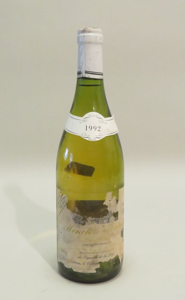 Null 梅内图-萨隆-圣塞奥尔，拉罗瓦河谷，白葡萄酒，1992年份。1个BTL（水平良好；礼节受损）。