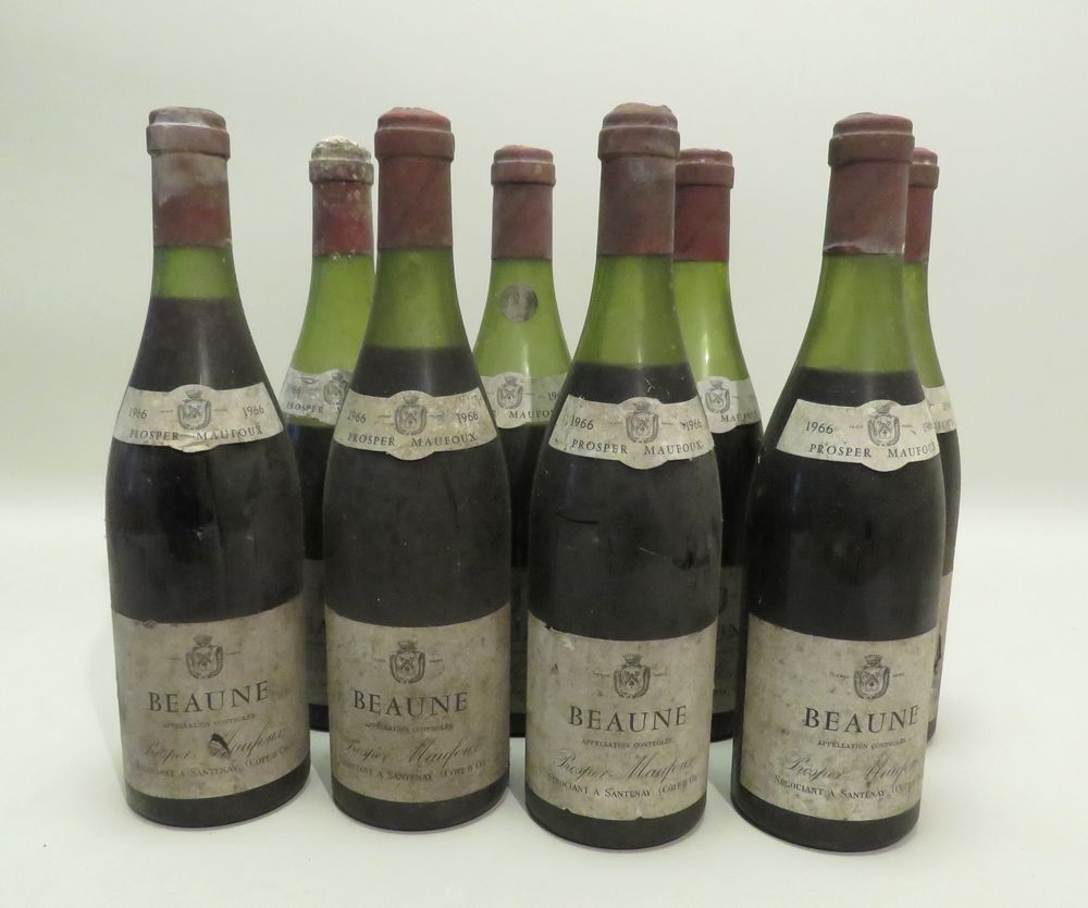 Null Beaune, Prosper maufoux, Borgoña, 1966 vintage. 8 BTLS (1 Niv. LB; 3 Niv. H&hellip;