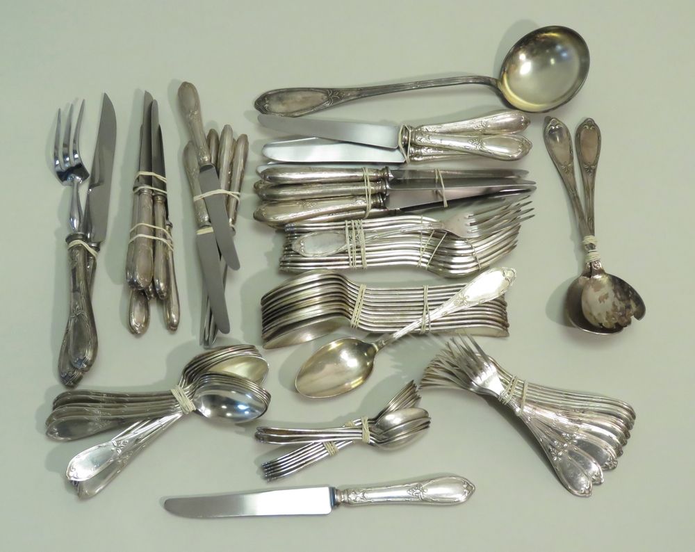 Null Goldsmith: S.F. Part of a ninety-eight-piece silver-plated household set, d&hellip;