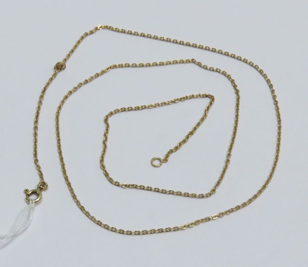 Null 黄金链，有 "forçat "链接。净重：2克95。长度：52.5厘米。