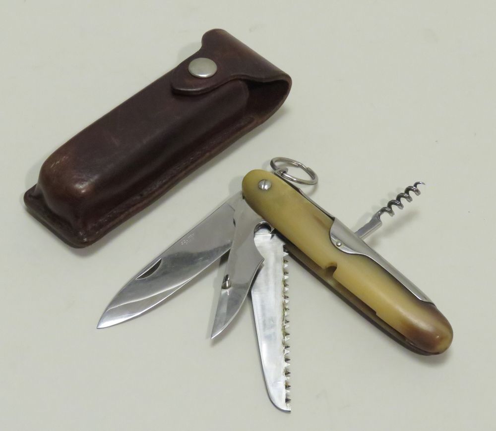 Null COURTY & Fils. Hermoso cuchillo "Mongin" con un modelo "navette", placas de&hellip;