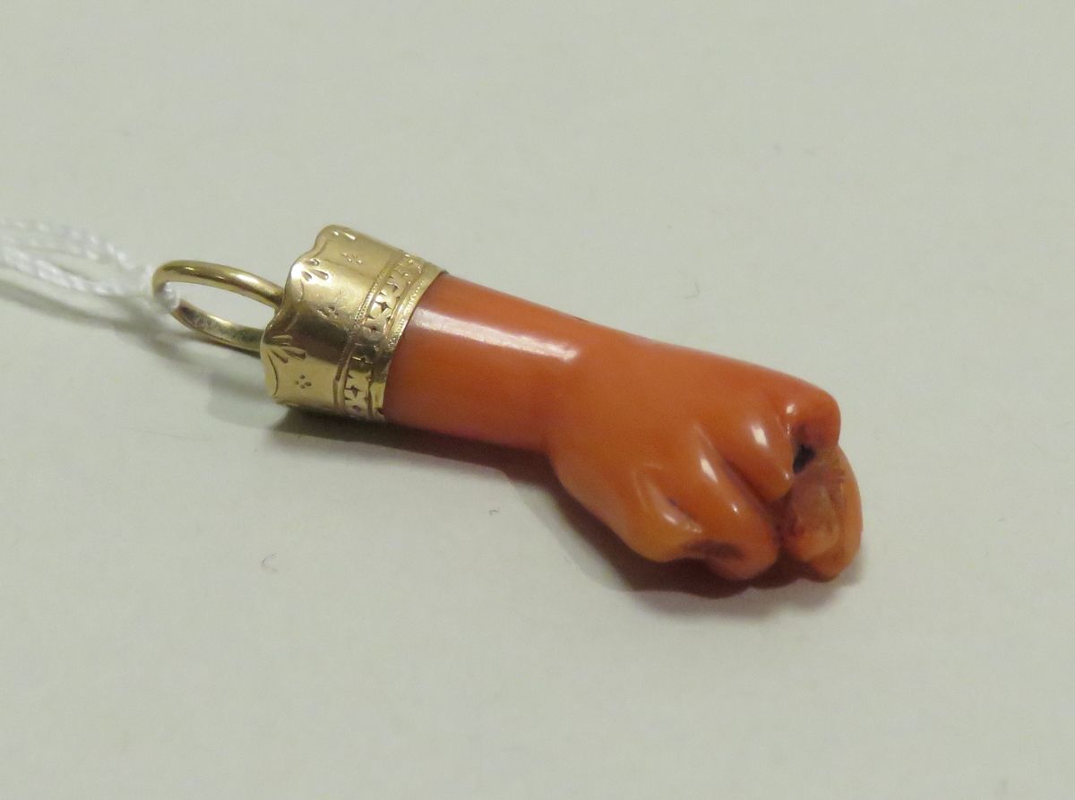 Null Hand pendant in carved coral (accident), the ring and the bezel in yellow g&hellip;