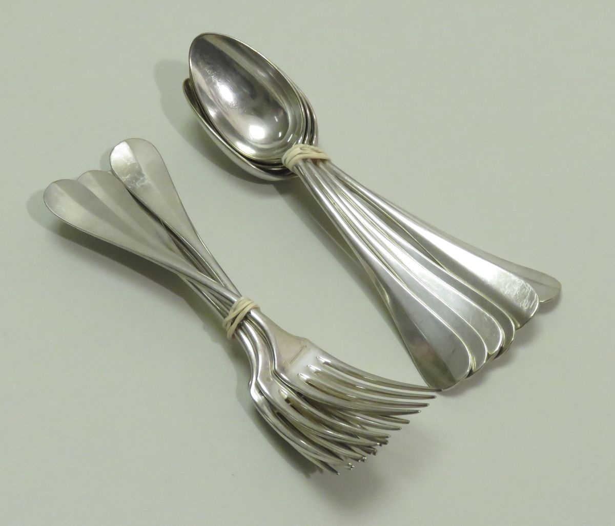 Null Suite of six cutlery (12 pieces) in silver plated metal with the uniplat mo&hellip;