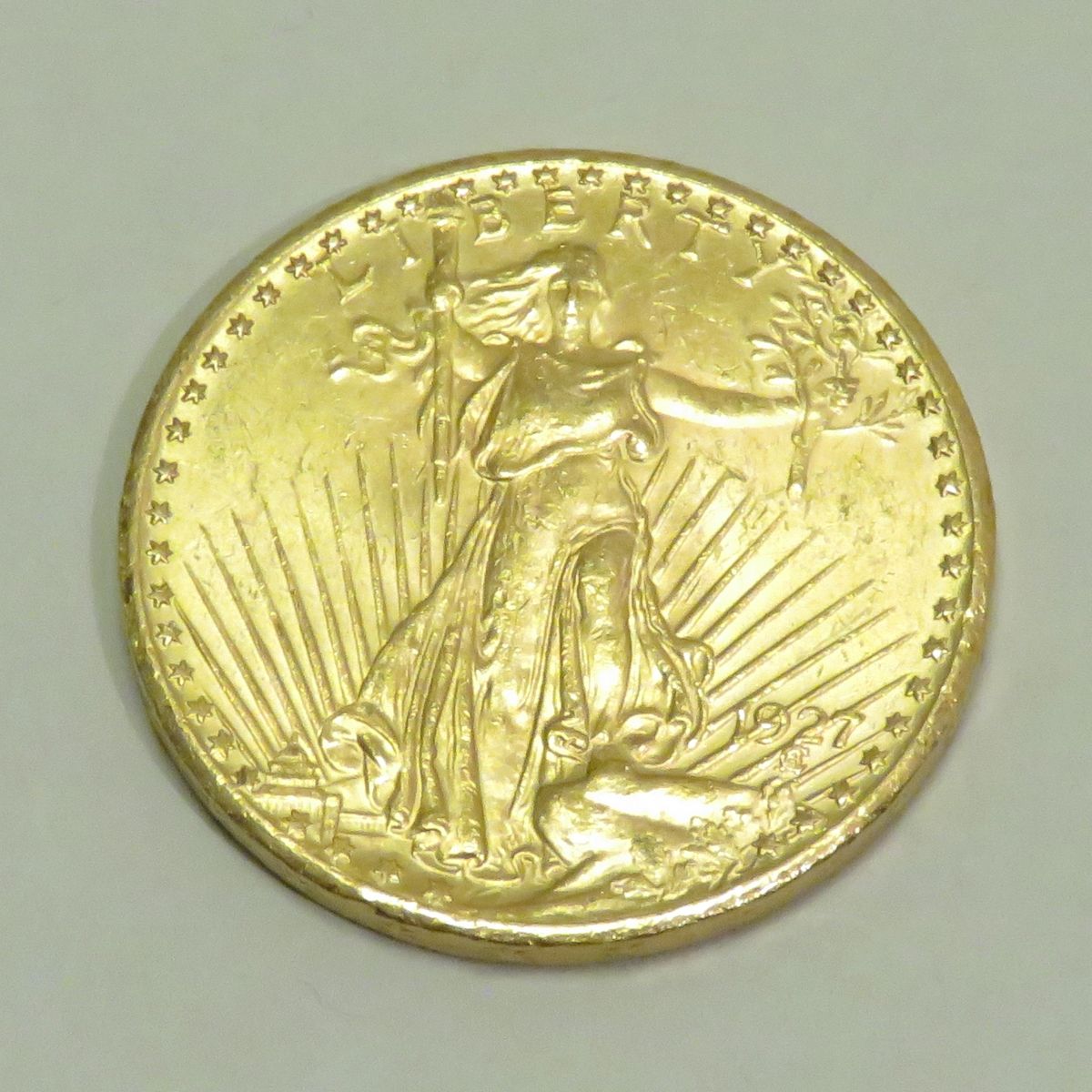 Null Pièce en or de 20 Dollars "Liberty-Saint-Gaudens" datée de 1927, Graveur : &hellip;