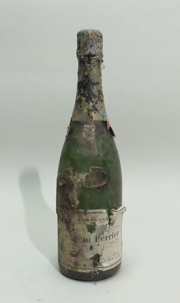 Null Champagne Laurent Perrier. 1 BTL (in unverändertem Zustand).