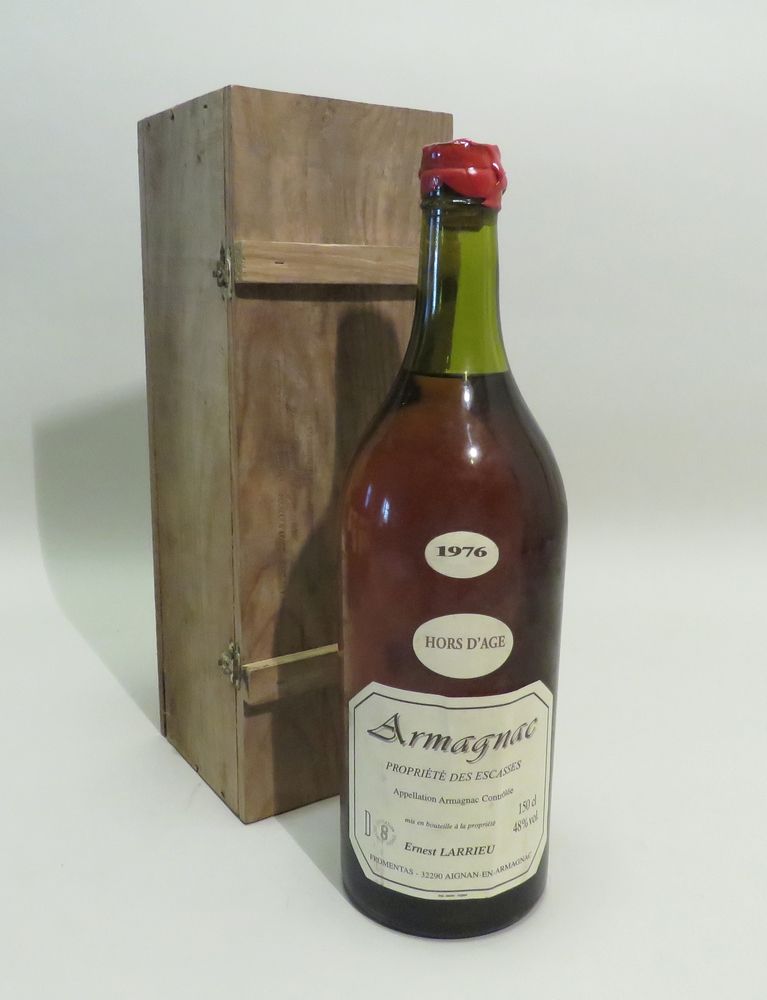 Null Armagnac, Propriété des Escasses, Ernest Larrieu, Hors d'Âge, vintage 1976.&hellip;