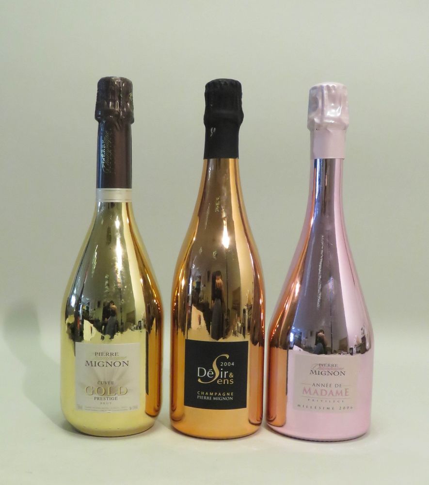 Null Lotto di 3 bottiglie, tra cui : -Champagne Pierre Mignon, Cuvée Gold, Prest&hellip;