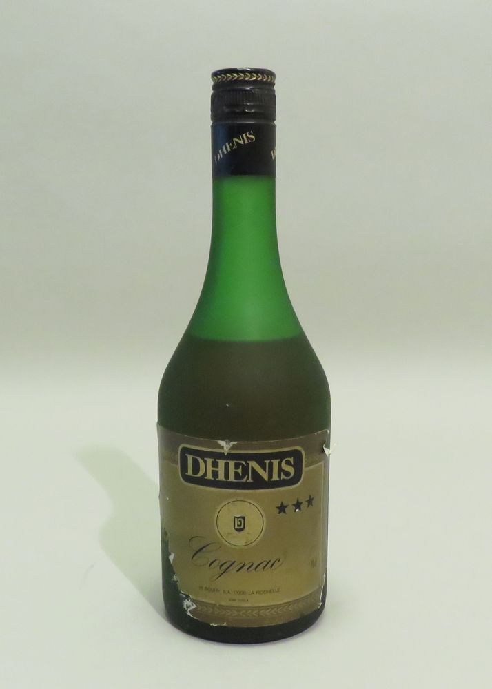 Null Cognac, Dhenis, 3 stars. 1 bottle of 70 cl.