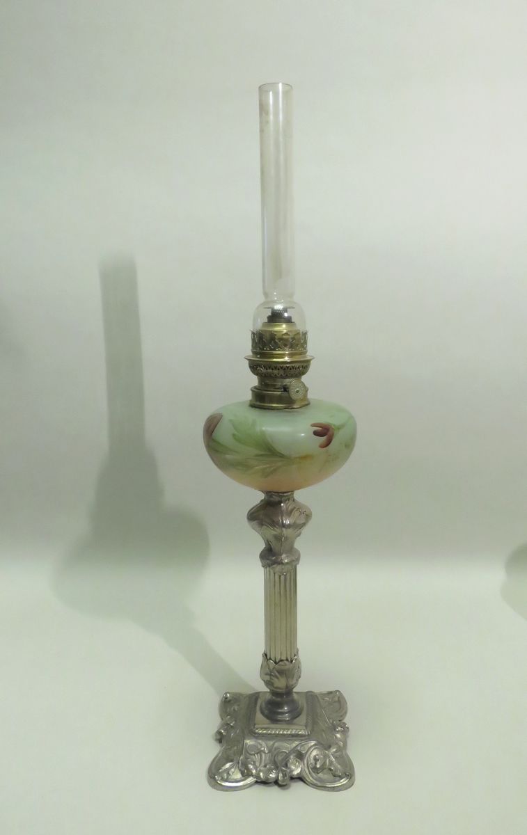Null Kerosene lamp, the pewter base with rich vegetal embossed decoration, paint&hellip;