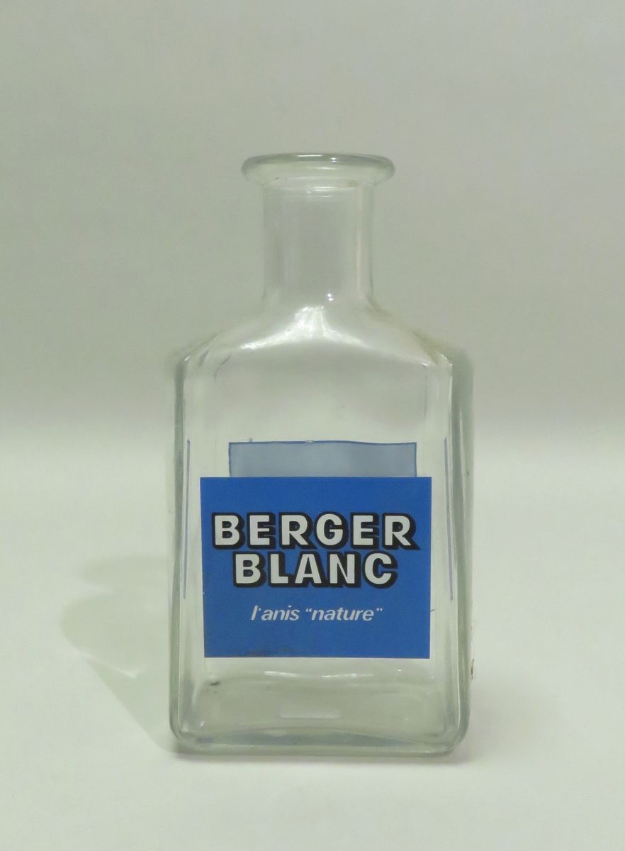 Null Berger Blanc-L'Anis Nature" 模制/压制玻璃广告酒壶。18 x 10厘米。